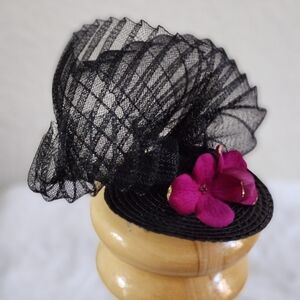 Handmade Black & Orchid Fascinator
